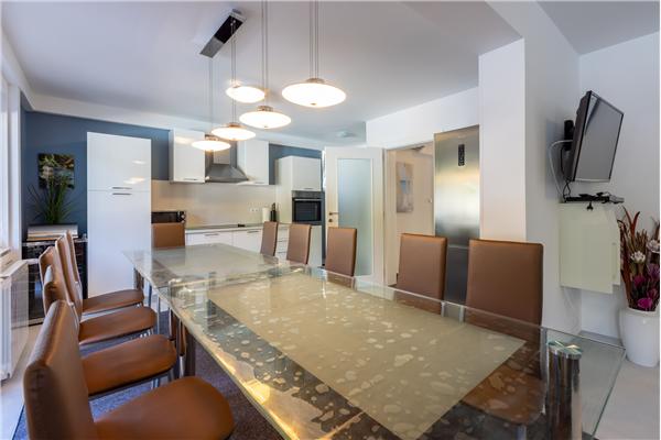 House K1, for 8 persons