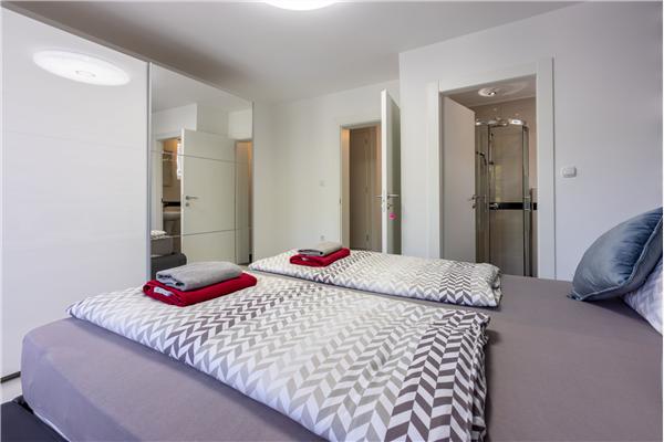 House K1, for 8 persons