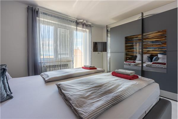 House K1, for 8 persons
