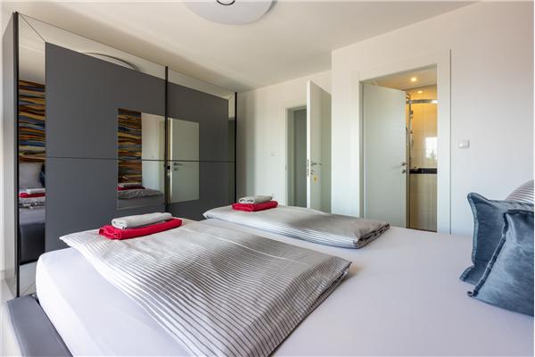 House K1, for 8 persons