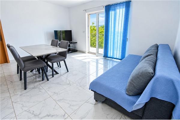 Apartment A2, for 5 persons
