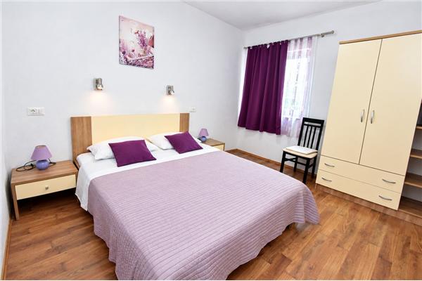 Apartment A2, for 5 persons