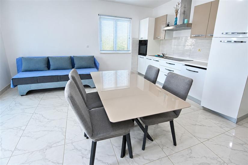 Apartment A2, for 5 persons