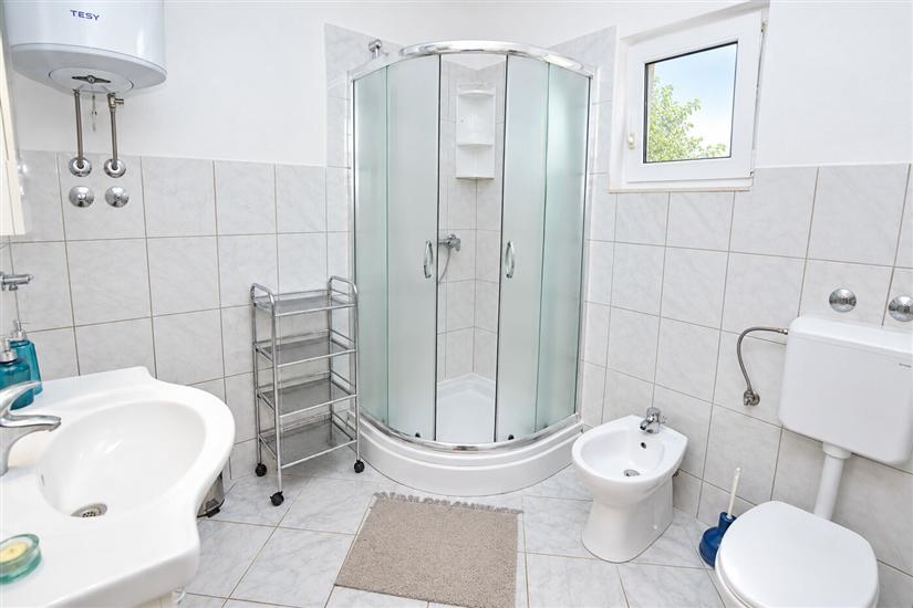 Apartment A2, for 5 persons