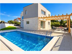 House Heated pool Kreso Brodarica, Size 142.00 m2, Accommodation with pool, Airline distance to town centre 0 m