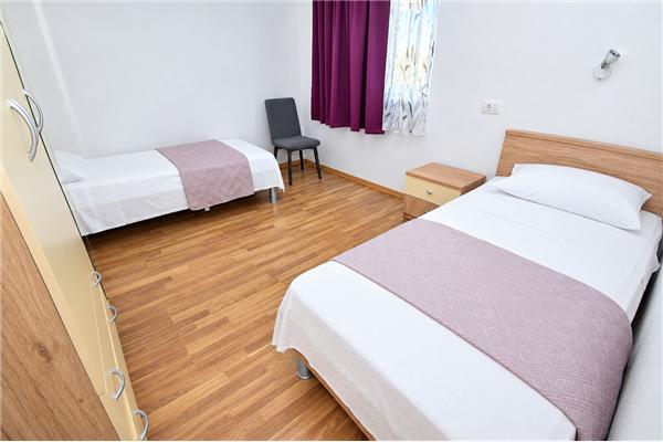 Apartment A2, for 5 persons