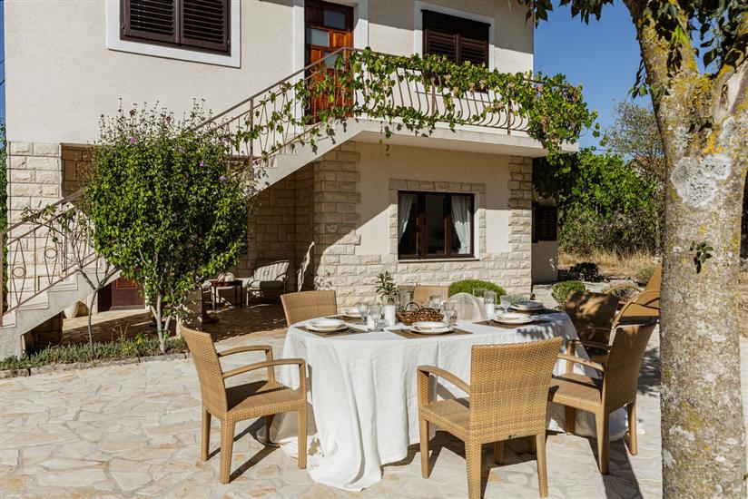House Maja Authentic with Private Pool