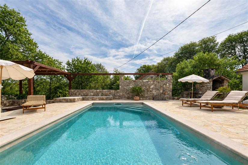 House Maja Authentic with Private Pool