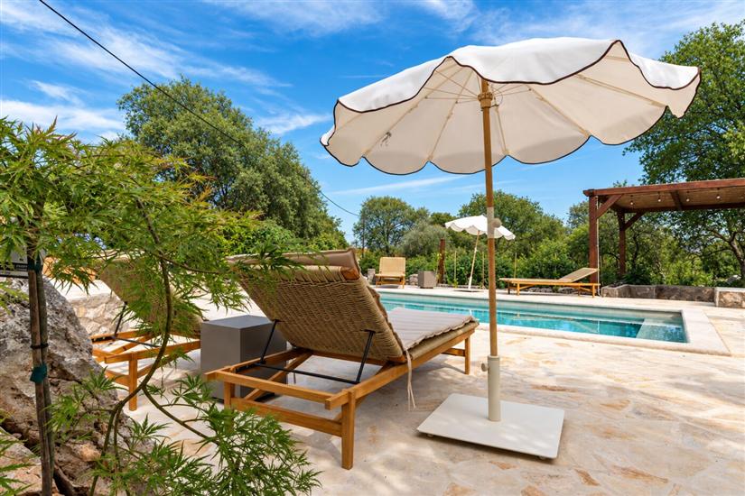House Maja Authentic with Private Pool