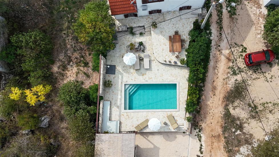 House Maja Authentic with Private Pool