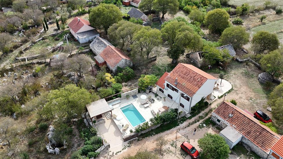 House Maja Authentic with Private Pool