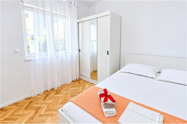Apartment A1, for 6 persons