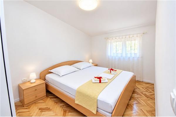 Apartment A1, for 6 persons