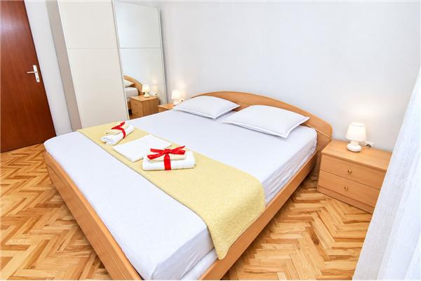 Apartment A1, for 6 persons
