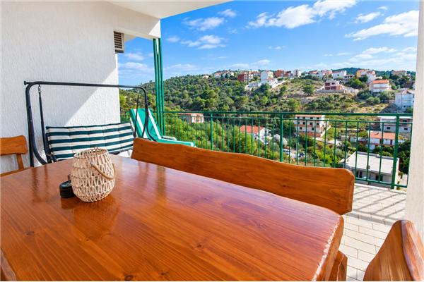 Apartment A2, for 6 persons