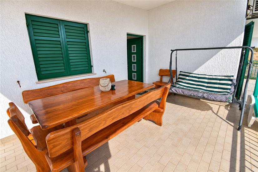 Apartment A2, for 6 persons