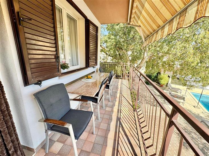 Apartment A3, for 5 persons