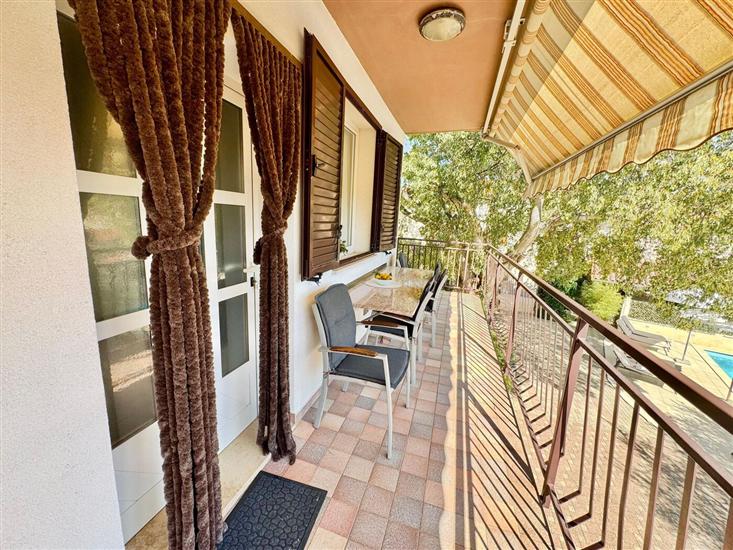Apartment A3, for 5 persons