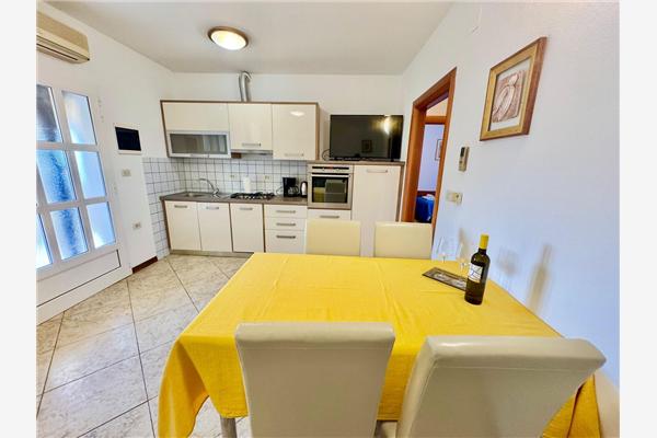 Apartment A3, for 5 persons