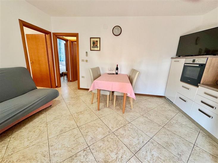 Apartment A2, for 5 persons