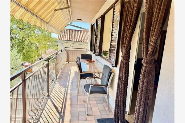 Apartment A2, for 5 persons