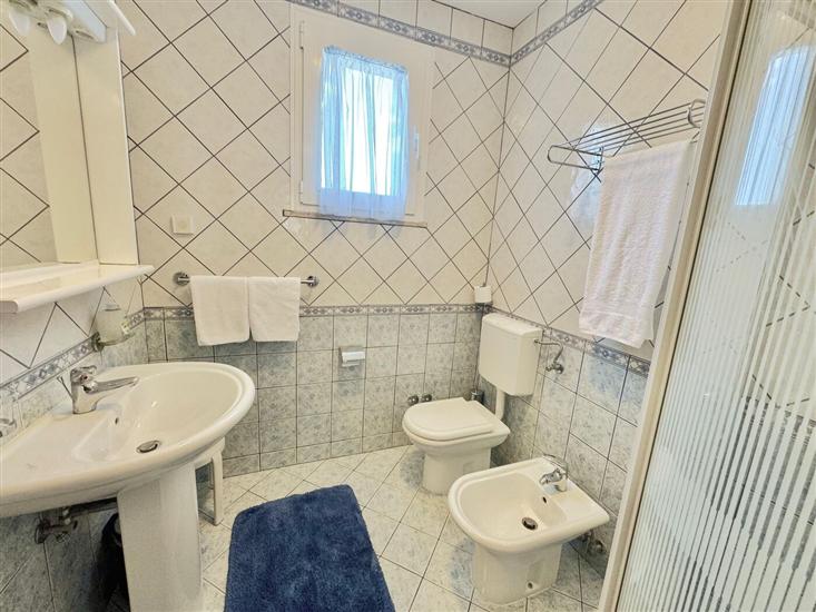 Apartment A2, for 5 persons
