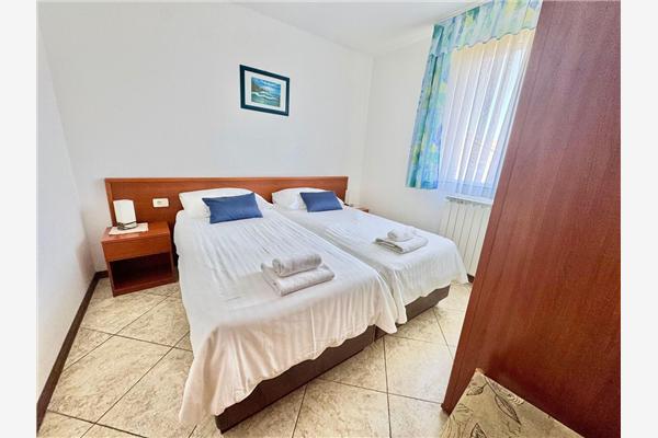 Apartment A2, for 5 persons