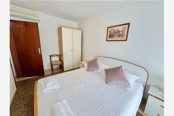 House K1, for 9 persons