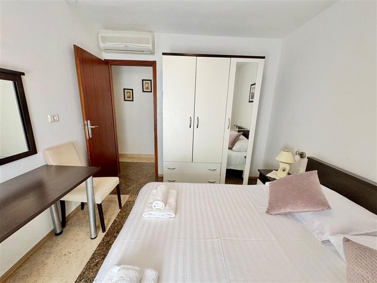 House K1, for 9 persons