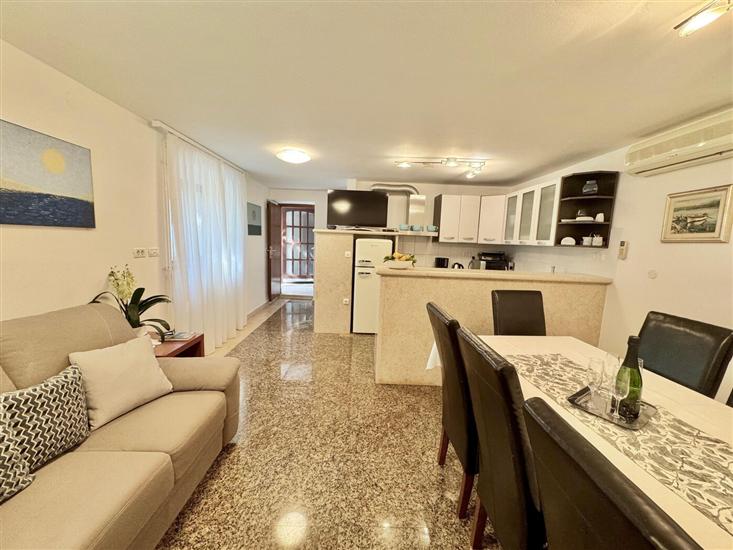 House K1, for 9 persons