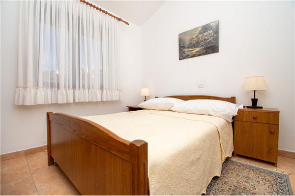 Apartment A5, for 3 persons
