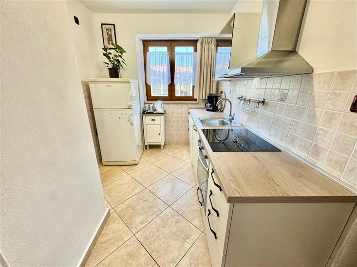 Apartment A1, for 5 persons