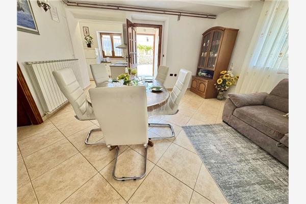 Apartment A1, for 5 persons