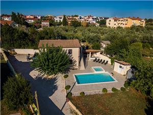 Casa Fasana Fazana, Size 150.00 m2, Accommodation with pool, Airline distance to town centre 500 m