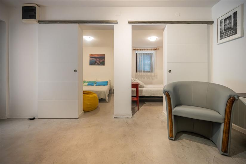 House K1, for 9 persons