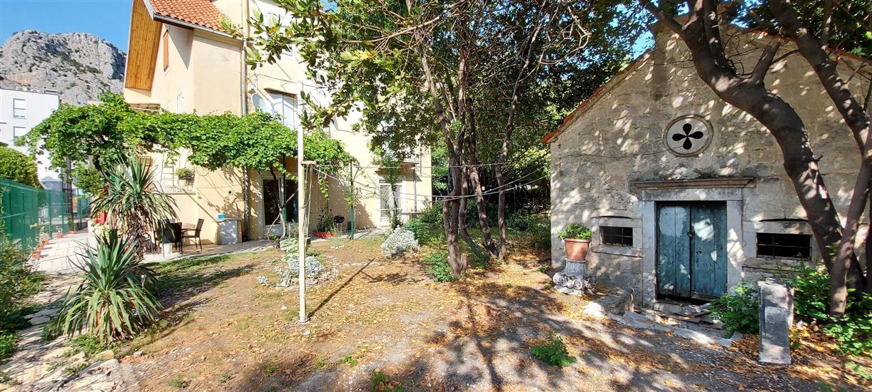 Apartments Jugo i bura