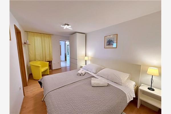 Apartment A1, for 4 persons