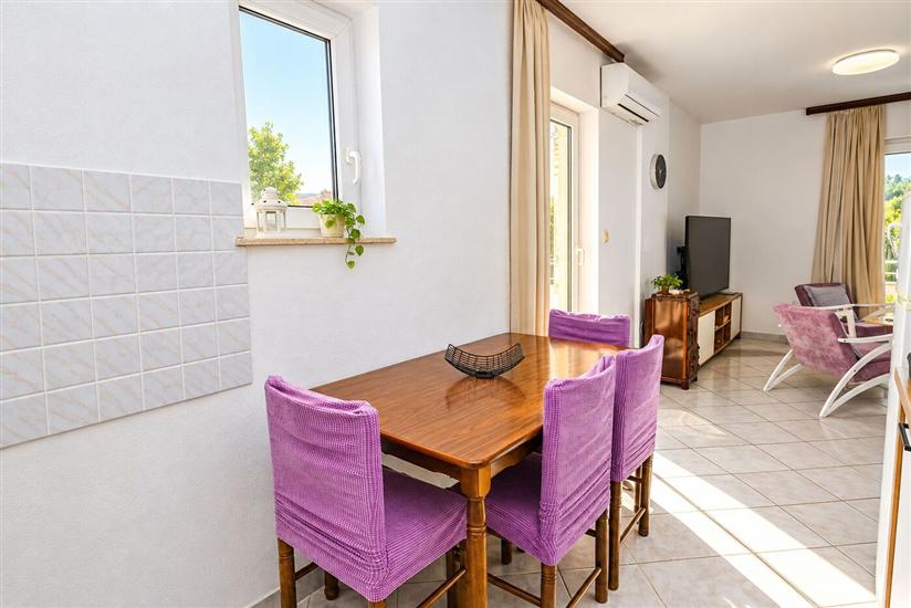 Apartment A3, for 6 persons