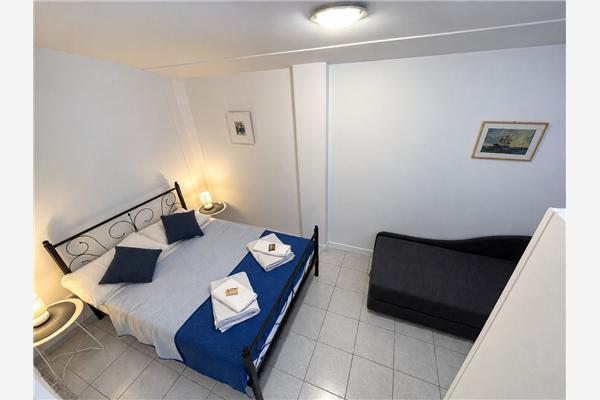 Apartment A2, for 3 persons