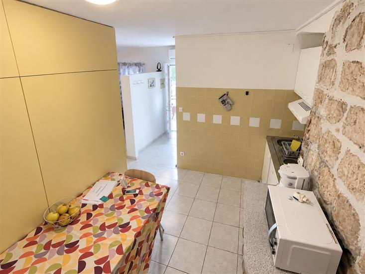 Apartment A2, for 3 persons