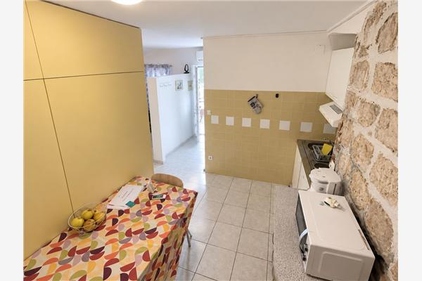 Apartment A2, for 3 persons