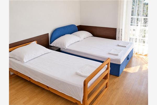 Apartment A2, for 5 persons