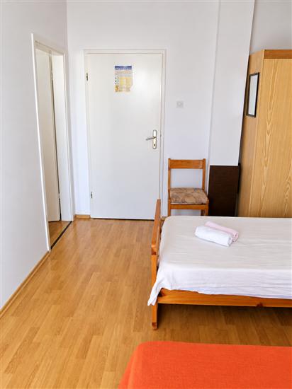 Apartment A2, for 5 persons