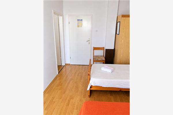 Apartment A2, for 5 persons