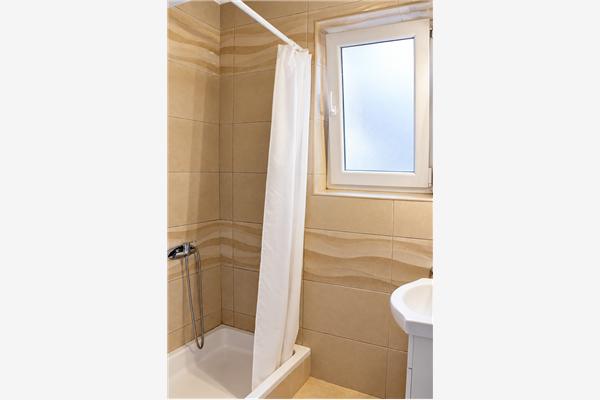 Apartment A2, for 5 persons