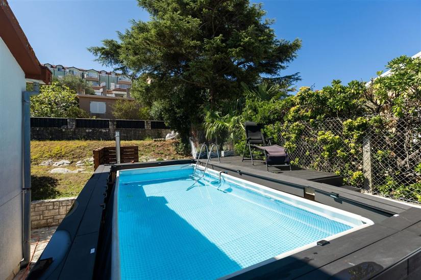 Apartman Apartment Pavlin 1 with pool & jacuzzi