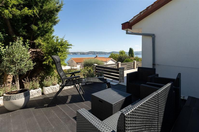 Apartman Apartment Pavlin 1 with pool & jacuzzi