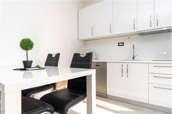 House K1, for 12 persons