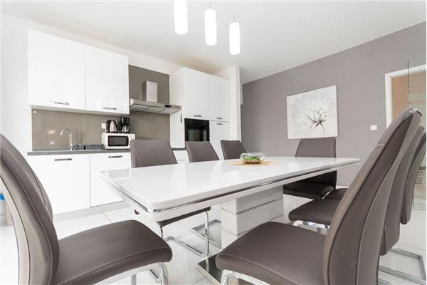 House K1, for 12 persons