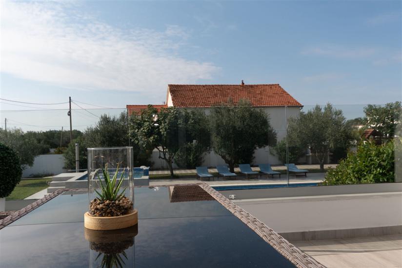 House K1, for 12 persons